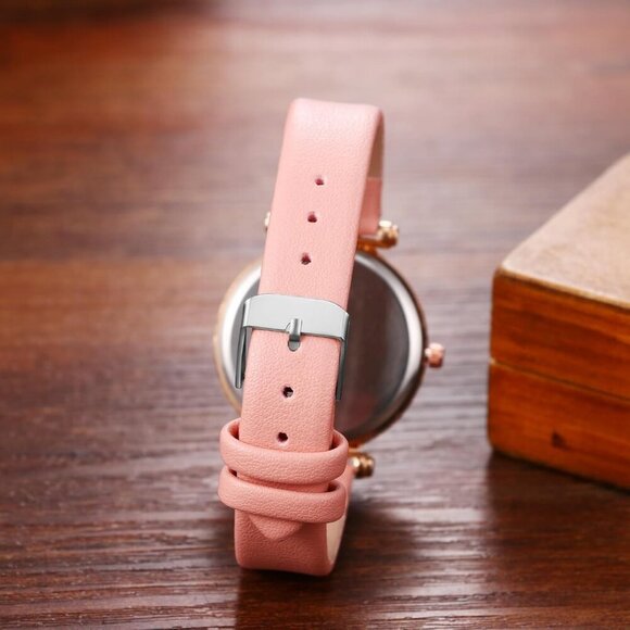 Romantic Butterfly Pattern Quartz Watch - Elegant Leather Strap for Women - Picture 3 of 9